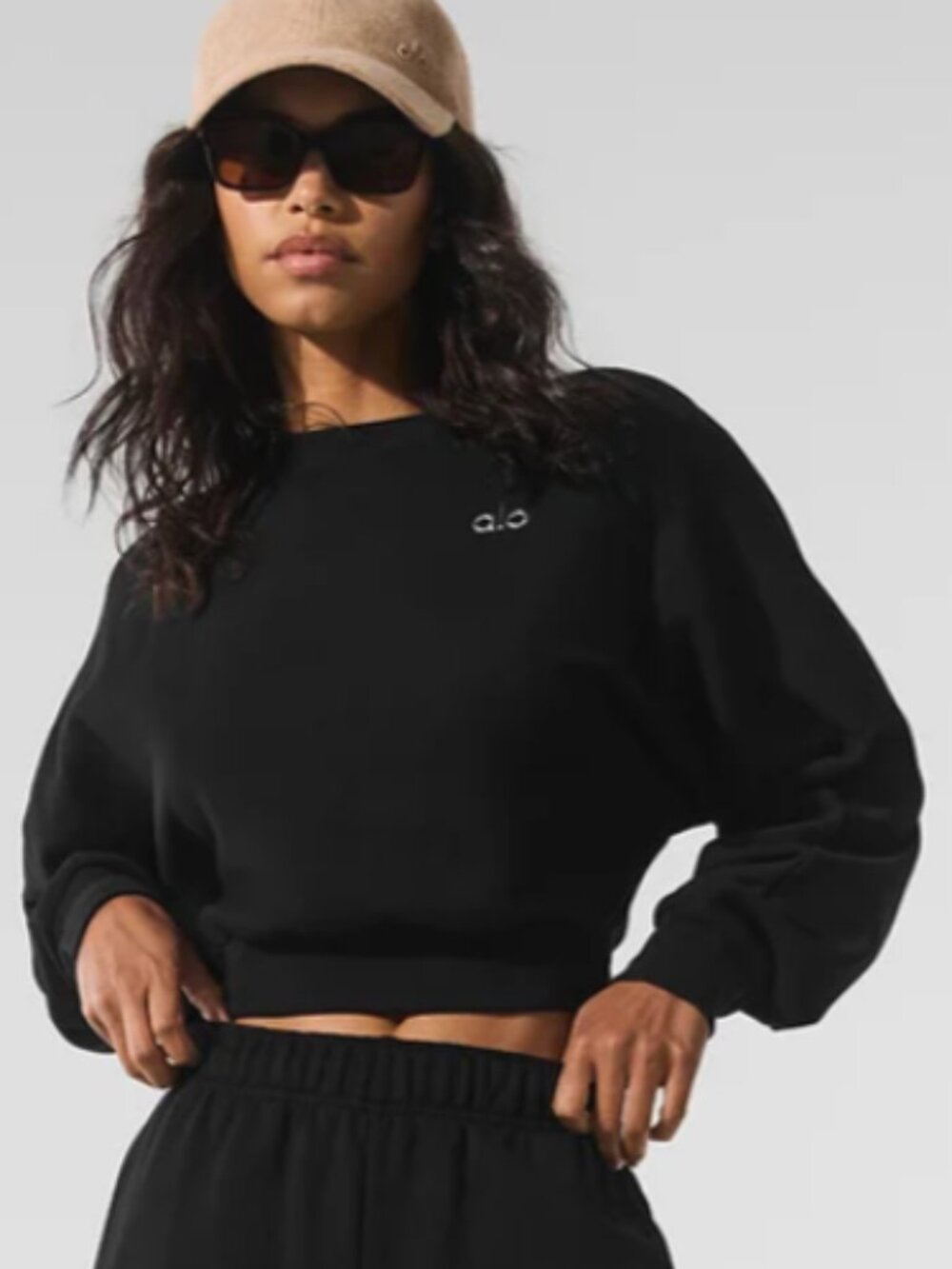 ALO Yoga Cropped Accolade Crewneck Black